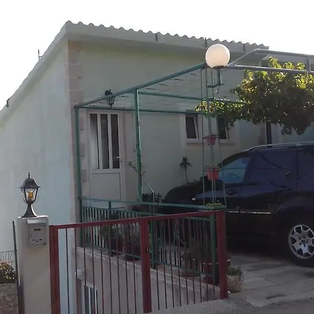 Grebenar Apartment *